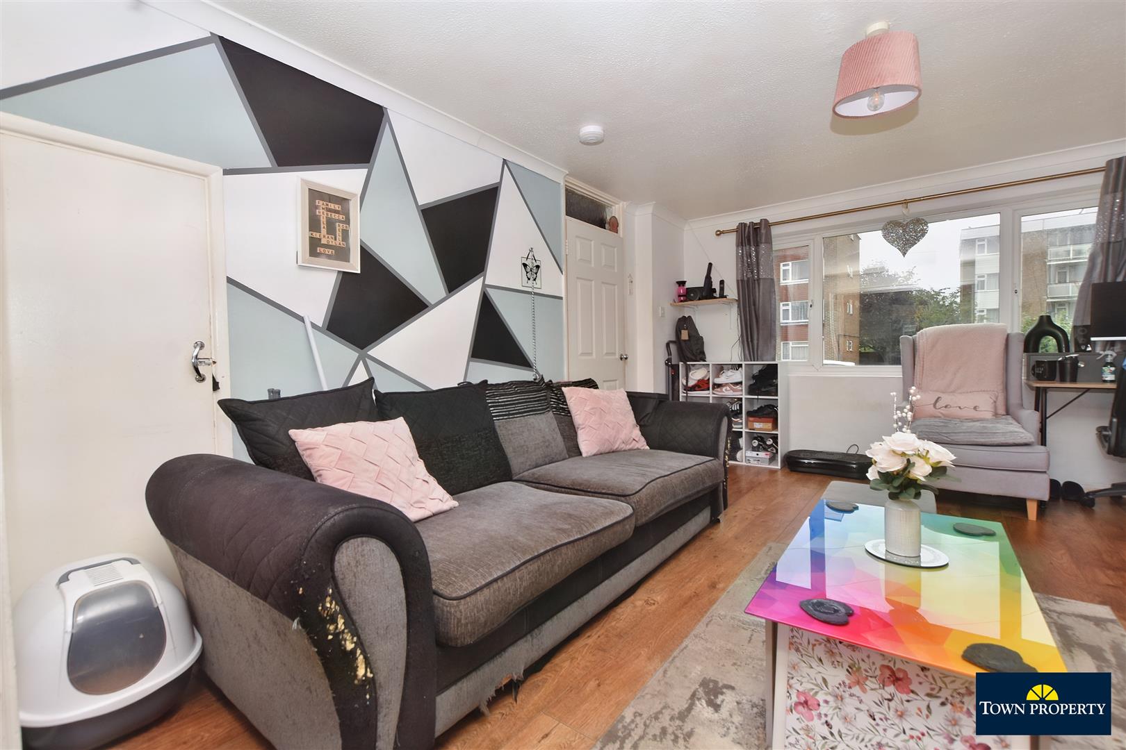 Property Details for Fletching Road Eastbourne BN22 9DU Town